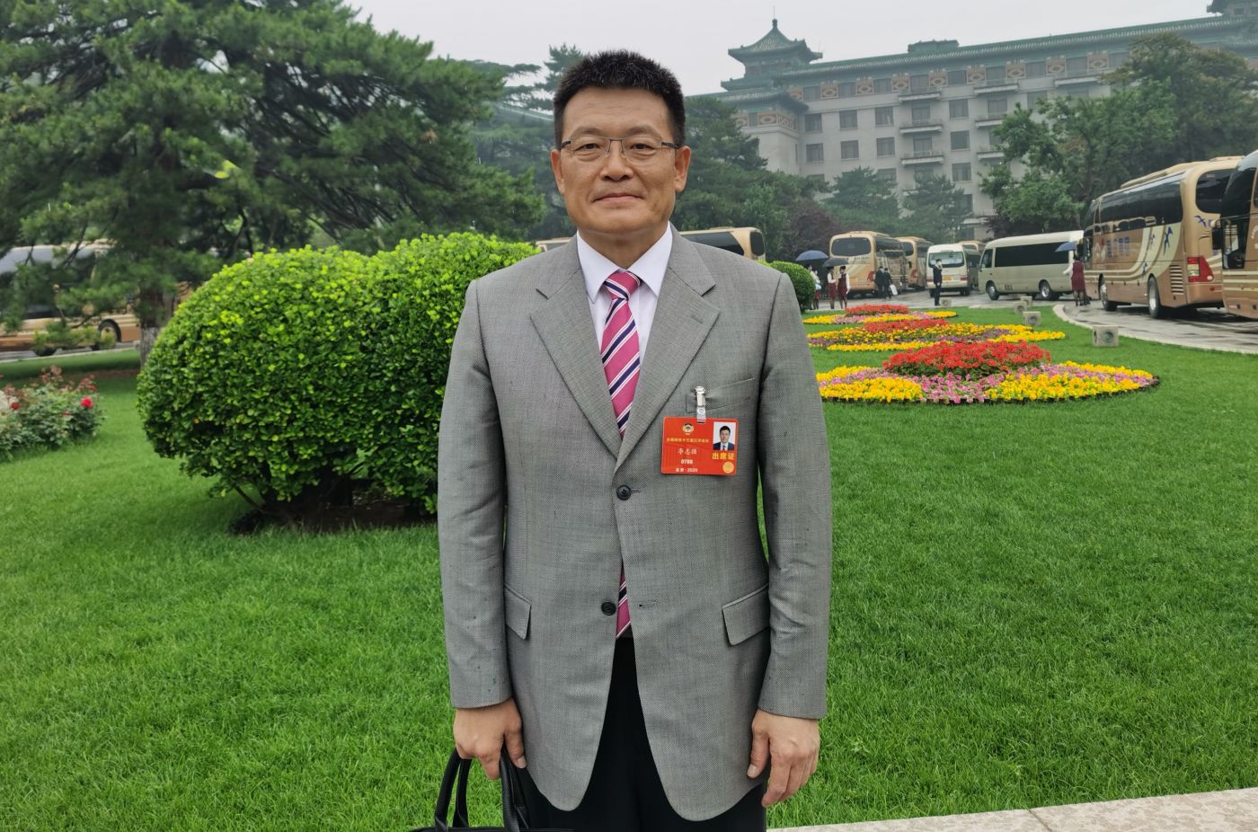 6.全国政协委员、天行（中国）Shibo官方网站制造院院长、党委副书记李志强